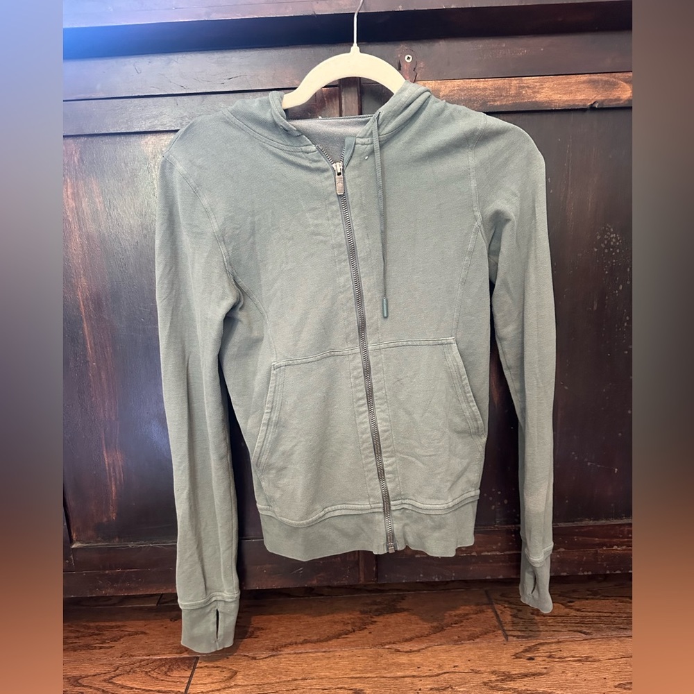 Lululemon Jacket. Size 2 - Picture 2 of 5